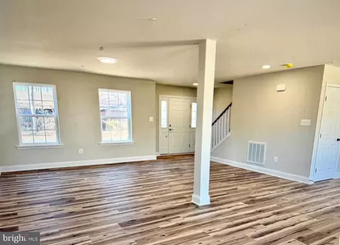 11520 Ropeknot Rd, Lusby, MD 20657