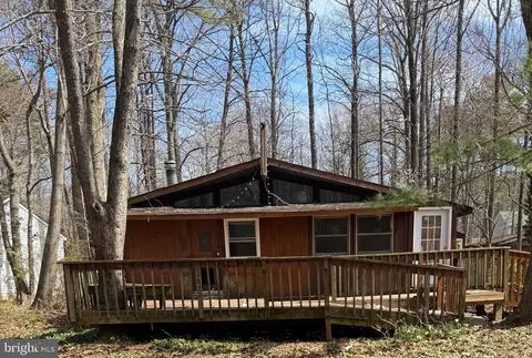 11532 Wolf Howl Ln, Lusby, MD 20657