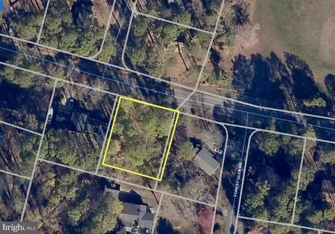 12336 Catalina Dr, Lusby, MD 20657