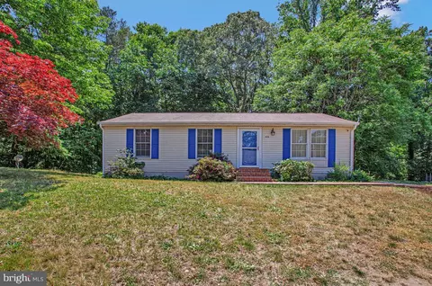 406 Laurel Dr, Lusby, MD 20657