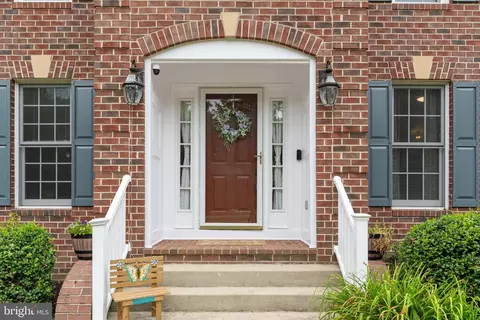 1110 Somerset Ln, Owings, MD 20736