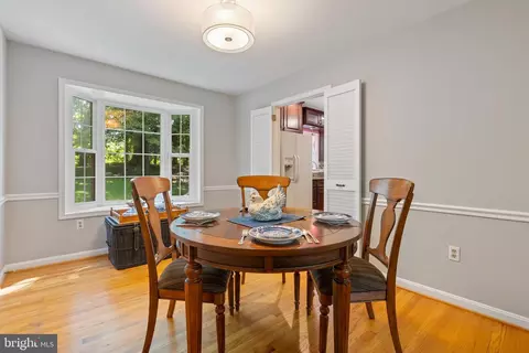Dining - 11219 Lakeview Dr, Dunkirk, MD 20754 photo 1 of 7