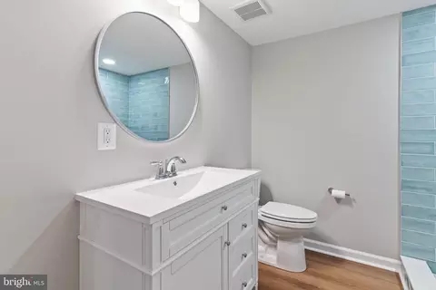 Bath - 11219 Lakeview Dr, Dunkirk, MD 20754 photo 9 of 9