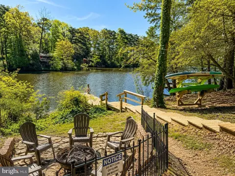 13148 River View Dr, Lusby, MD 20657