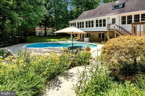 Exterior - 12033 Steven Ln, Dunkirk, MD 20754 photo 16 of 31