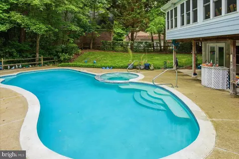 Exterior - 12033 Steven Ln, Dunkirk, MD 20754 photo 6 of 13