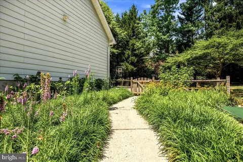 Exterior - 12033 Steven Ln, Dunkirk, MD 20754 photo 24 of 31