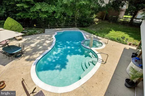 Exterior - 12033 Steven Ln, Dunkirk, MD 20754 photo 21 of 31