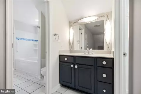Bath - 12033 Steven Ln, Dunkirk, MD 20754 photo 5 of 10