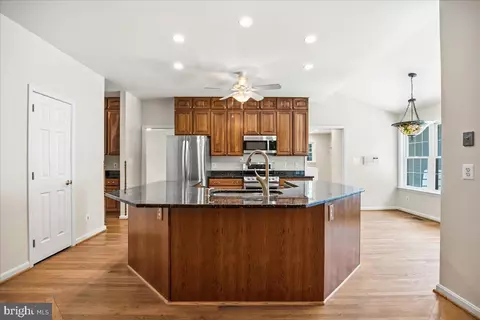 Kitchen - 12033 Steven Ln, Dunkirk, MD 20754 photo 5 of 11