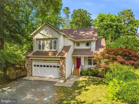 Exterior - 13536 Osprey Ln, Solomons, MD 20688 photo 3 of 12