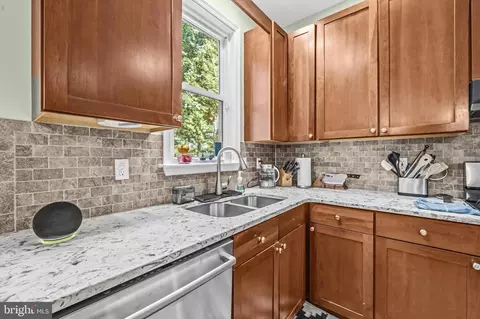 Kitchen - 13536 Osprey Ln, Solomons, MD 20688 photo 2 of 5