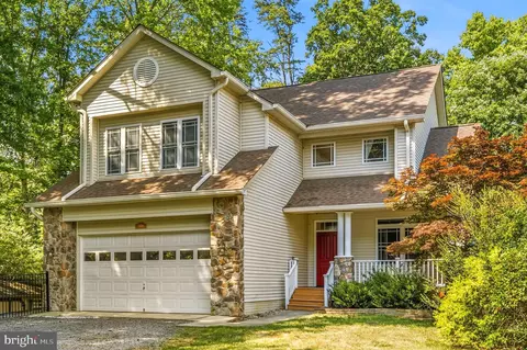 Exterior - 13536 Osprey Ln, Solomons, MD 20688 photo 4 of 12