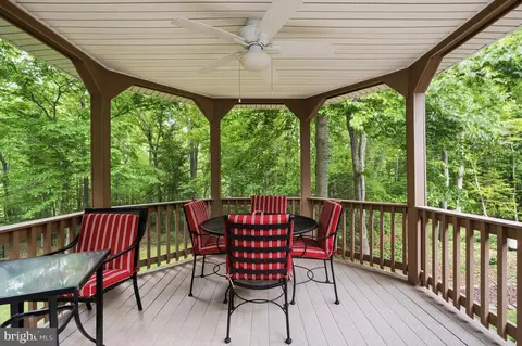Exterior - 548 Windmill Dr, Saint Leonard, MD 20685 photo 4 of 9