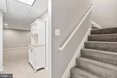 Entry Way - 548 Windmill Dr, Saint Leonard, MD 20685 photo 6 of 11