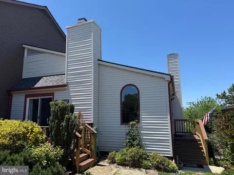 7832 C St, Chesapeake Beach, MD 20732