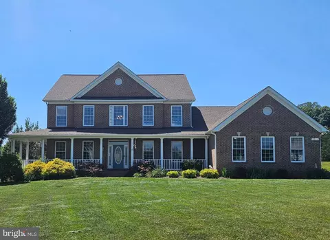 7035 Wilderness Ct, Owings, MD 20736
