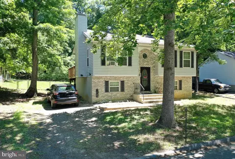 1084 Rimrock Rd, Lusby, MD 20657
