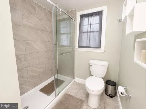 Bath - 6122 6th St, Chesapeake Beach, MD 20732 photo 2 of 2