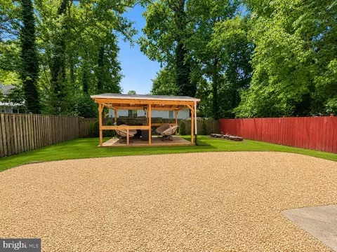 Exterior - 6122 6th St, Chesapeake Beach, MD 20732 photo 4 of 11
