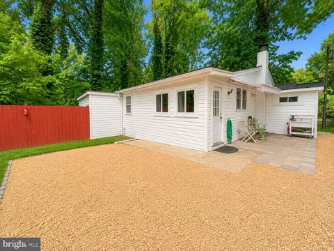 Exterior - 6122 6th St, Chesapeake Beach, MD 20732 photo 10 of 11