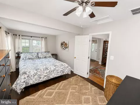 Bedroom - 6122 6th St, Chesapeake Beach, MD 20732 photo 2 of 5
