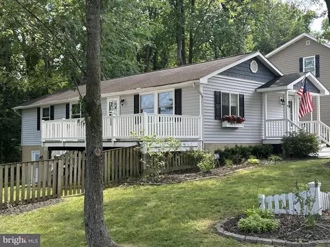 Exterior - 3719 3rd St, North Beach, MD 20714 photo 2 of 12
