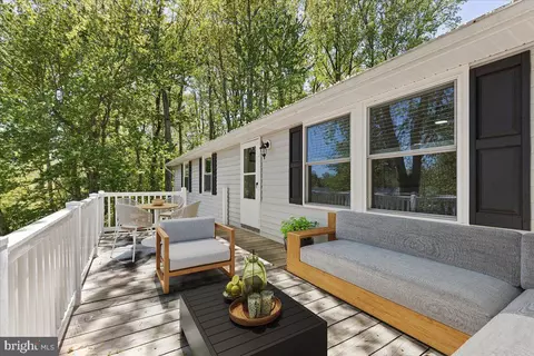 Exterior - 3719 3rd St, North Beach, MD 20714 photo 5 of 12