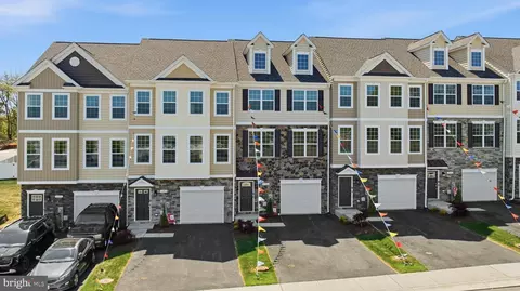 135 Potomac Ct, Prince Frederick, MD 20678