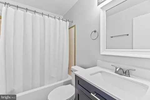 Bath - 11220 Country Rd, Dunkirk, MD 20754 photo 1 of 3