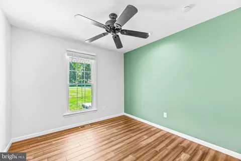 Bedroom - 11220 Country Rd, Dunkirk, MD 20754 photo 3 of 3