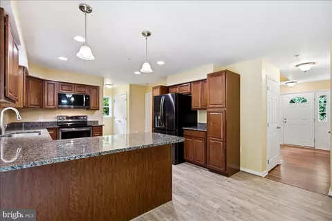 Entry Way - 3955 Breezy Point Rd, Chesapeake Beach, MD 20732 photo 4 of 5