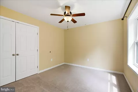 Bedroom - 3955 Breezy Point Rd, Chesapeake Beach, MD 20732 photo 6 of 6