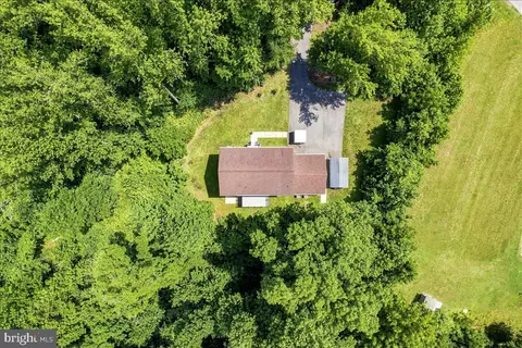 View/Area - 3955 Breezy Point Rd, Chesapeake Beach, MD 20732 photo 2 of 2