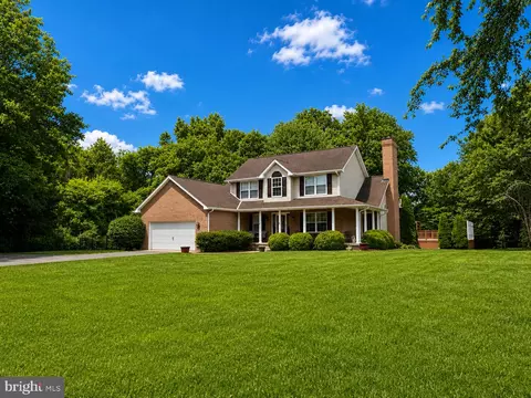 745 Bella Vista Dr, Owings, MD 20736