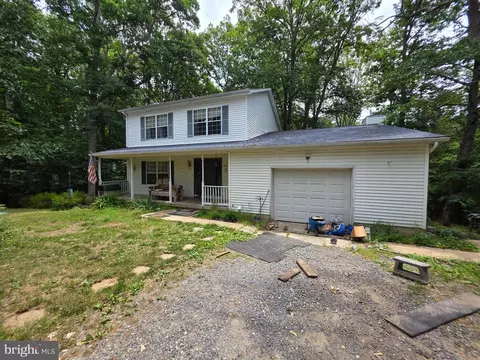 685 Hickok Trl, Lusby, MD 20657