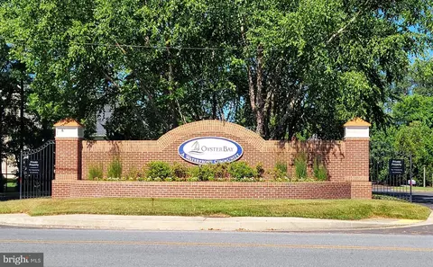 View/Area - 210 Oyster Bay Pl #C2, Solomons, MD 20688 photo 2 of 11