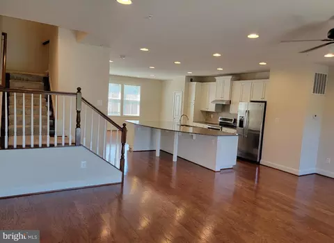 Entry Way - 210 Oyster Bay Pl #C2, Solomons, MD 20688 photo 1 of 11