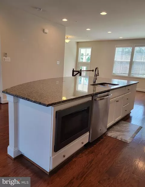 Kitchen - 210 Oyster Bay Pl #C2, Solomons, MD 20688 photo 2 of 3