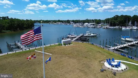 View/Area - 210 Oyster Bay Pl #C2, Solomons, MD 20688 photo 1 of 11