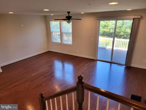 Living - 210 Oyster Bay Pl #C2, Solomons, MD 20688 photo 4 of 7