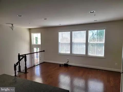 Living - 210 Oyster Bay Pl #C2, Solomons, MD 20688 photo 1 of 7