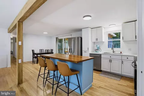 Kitchen - 3614 King Dr, Dunkirk, MD 20754 photo 2 of 4