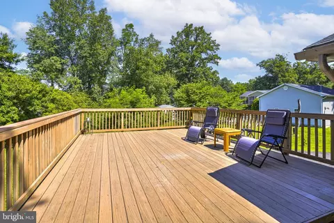 Exterior - 3614 King Dr, Dunkirk, MD 20754 photo 8 of 10