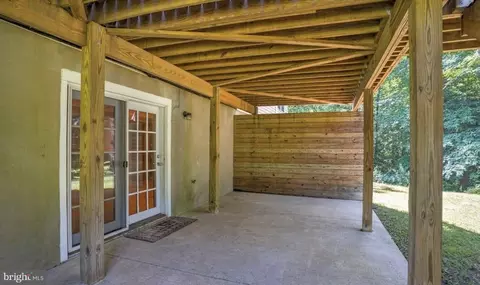 Exterior - 3614 King Dr, Dunkirk, MD 20754 photo 7 of 10