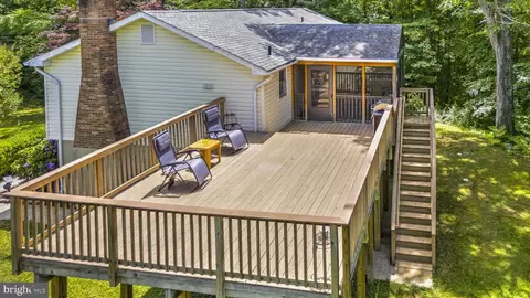 Exterior - 3614 King Dr, Dunkirk, MD 20754 photo 2 of 10