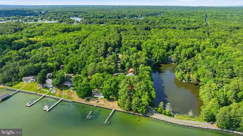 13181 River View Dr, Lusby, MD 20657