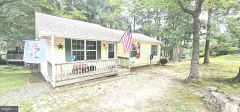 673 Grenada Ln, Lusby, MD 20657