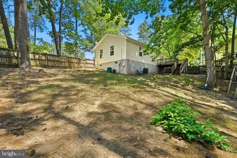 673 Grenada Ln, Lusby, MD 20657