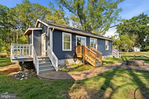 8841 Broomes Island Rd, Broomes Island, MD 20615